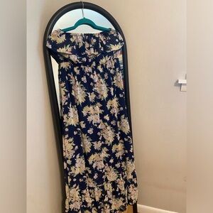 Sleeveless floral dress